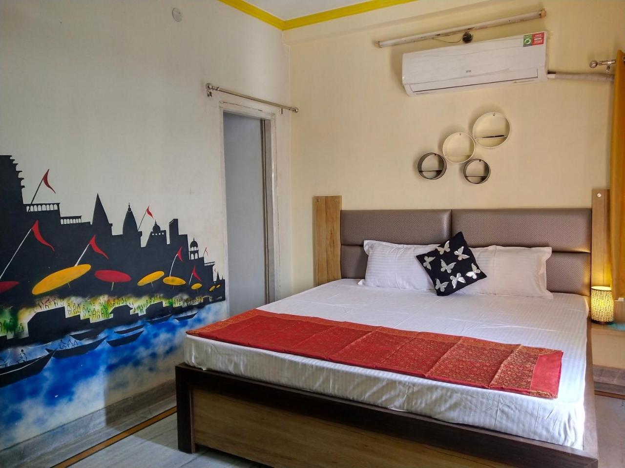 Om Shanthi Paying Guest House Варанасі Екстер'єр фото